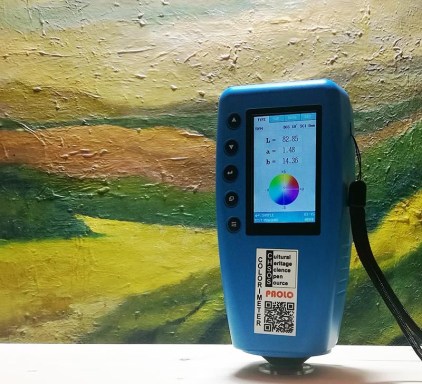 Handheld colorimeter for art conservation – Paolo